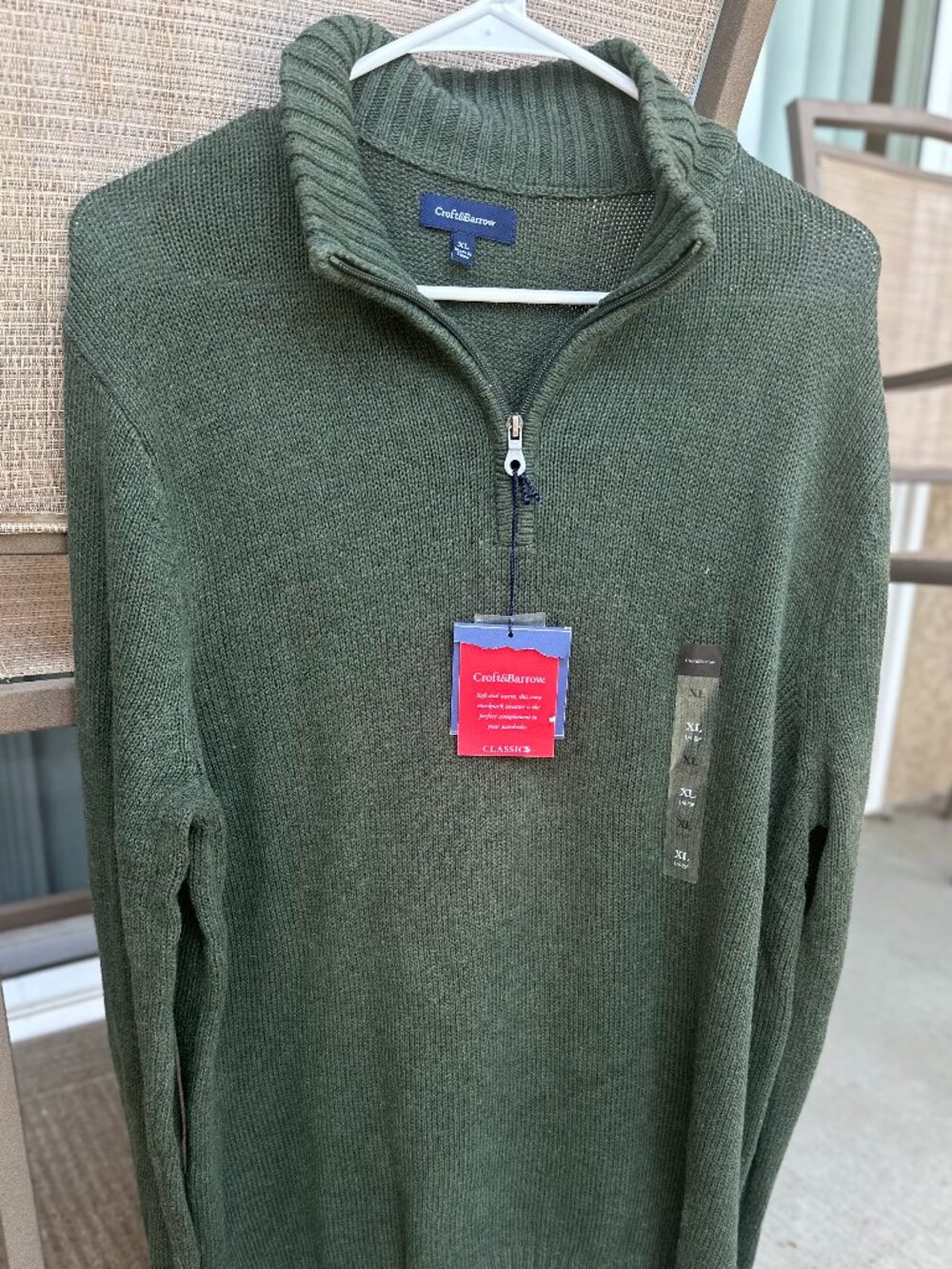 Croft & Barrow Men's Green Quarterzip Sweater, Size  XL. NWT
